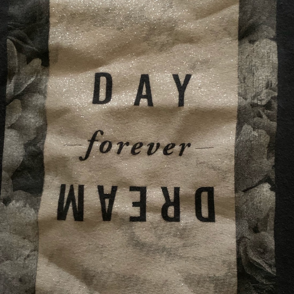 crew neck - Picture 2 of 2